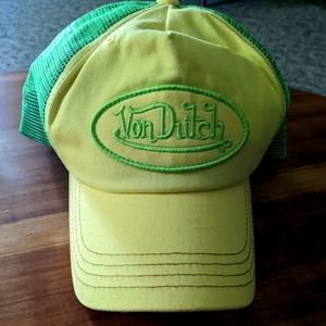 Von Dutch trucker hat